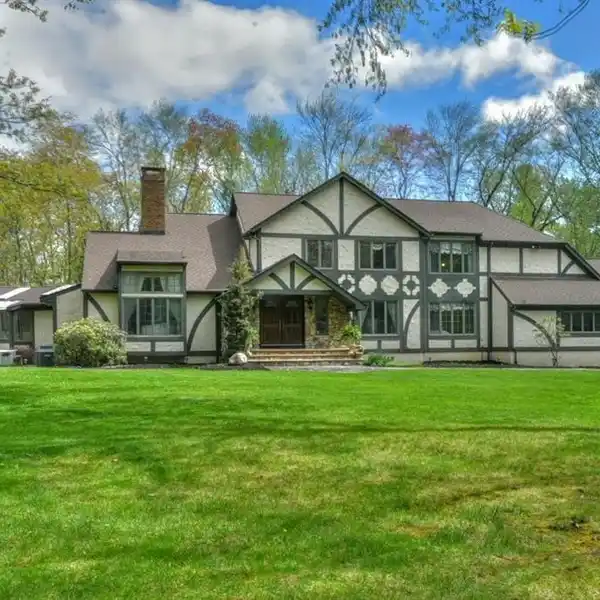 RARE GEM ON A QUIET CUL-DE-SAC