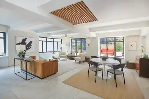 Remarkable Residence in the Heart of Midtown Manhattan