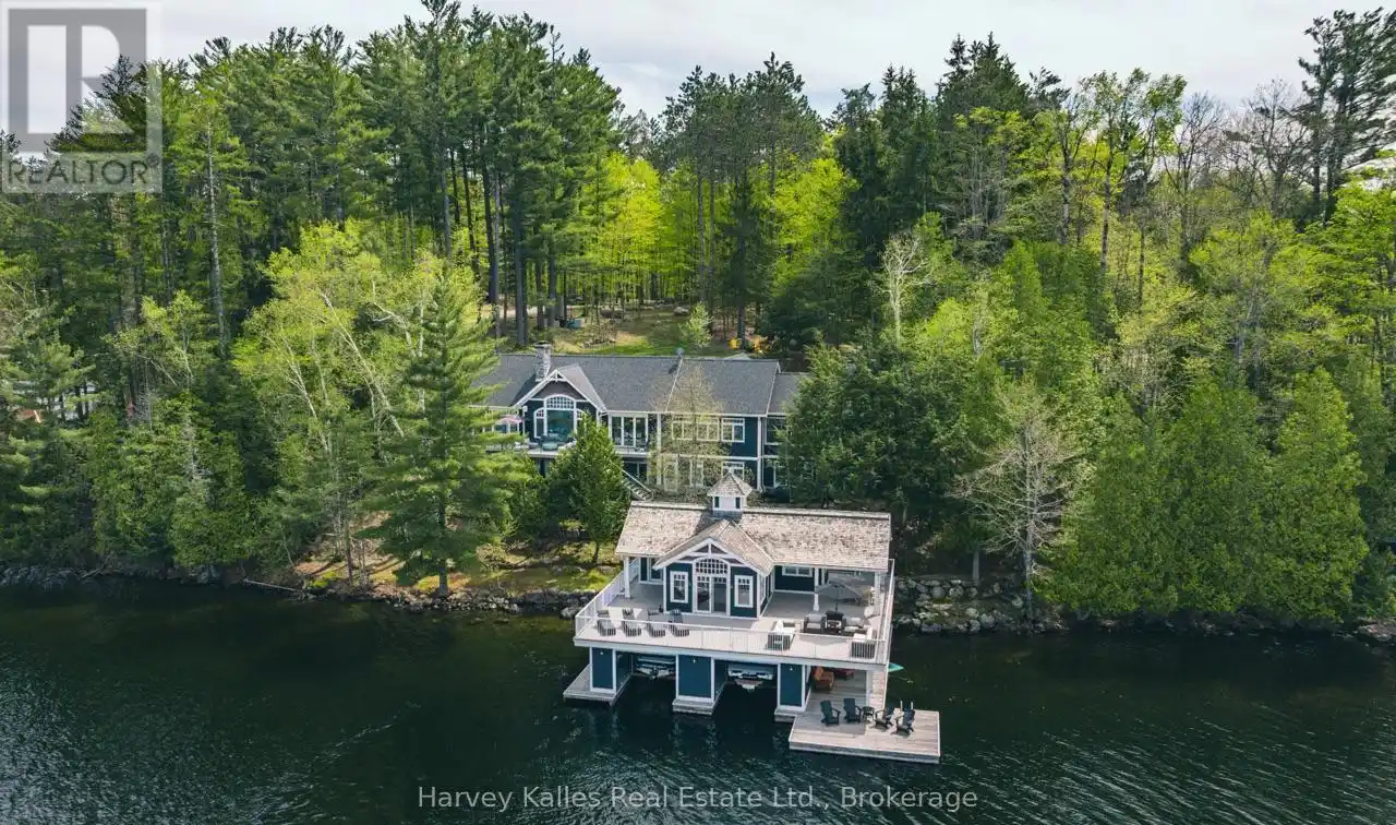 Luxury Lake Cottage Customized to Perfection