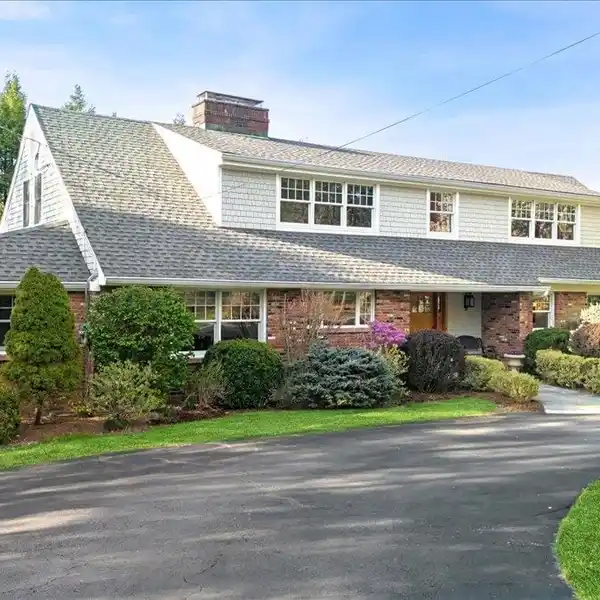 CUSTOM CAPE HOME WITH SPACIOUS ROOMS