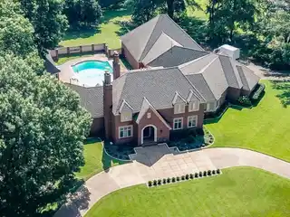 Spacious Home on over an Acre in the Highlands