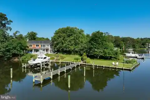 Nantucket-Style Coastal Home with Spectacular Water Views