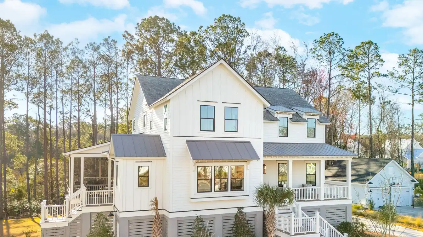 Custom New Construction on a Huge Marshfront Homesite