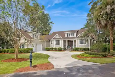 Renovated Lowcountry Home Overlooking the Nicklaus Course