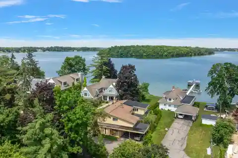 Prime Waterfront Property on Orchard Lake