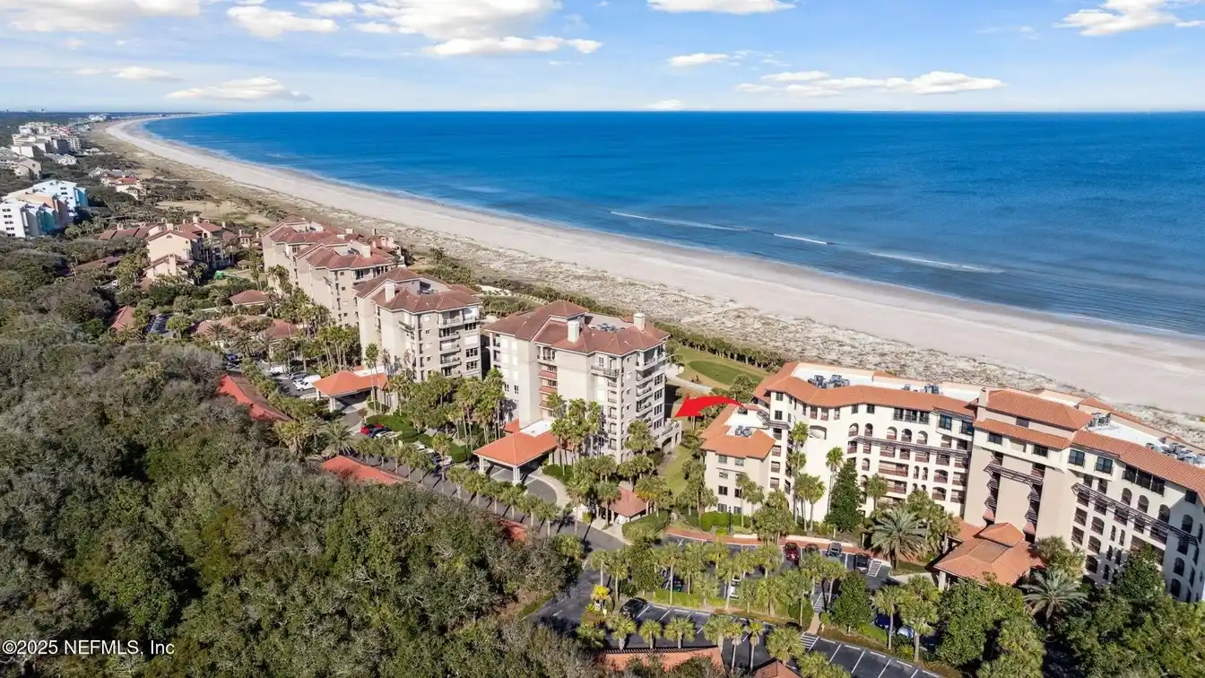 Fully Furnished Oceanfront Residence at Piper Dunes