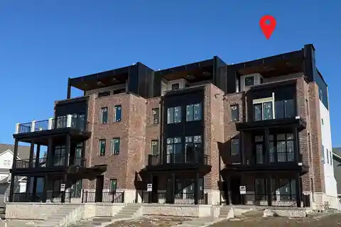 Brand-new Residence in the Overlook Brownstones