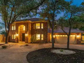 Renovated Home in Private Location
