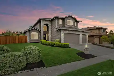 Updated Home on a Large Corner Lot in Apple Tree