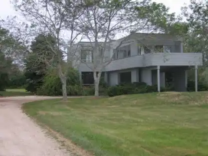 EXQUISITE SAGAPONACK HOME A SHORT DISTANCE TO THE OCEAN