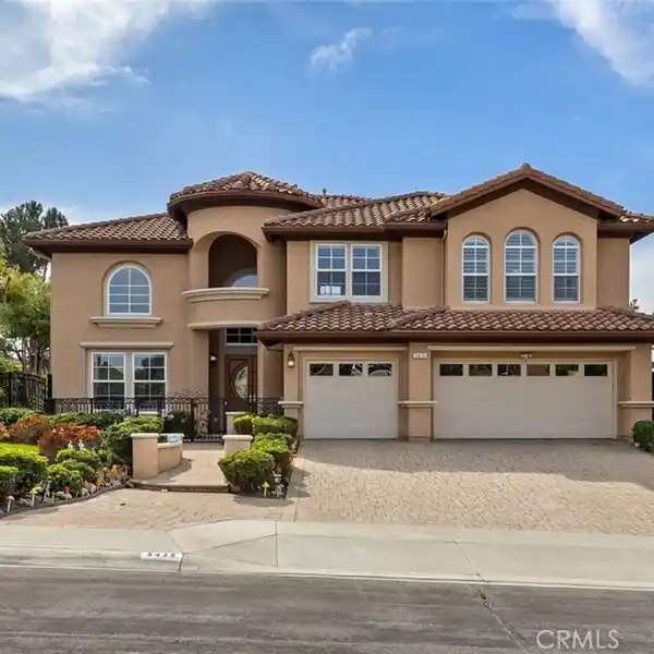 EXQUISITE EAST LAKE HOME