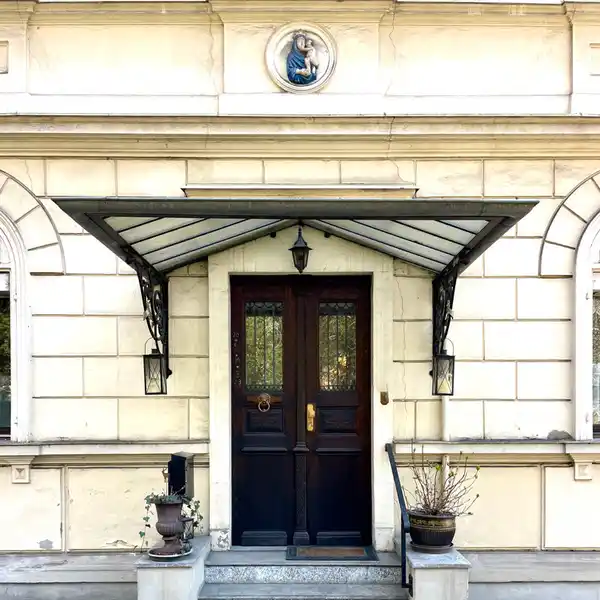 PUSTET VILLA - HISTORIC CITY GEM