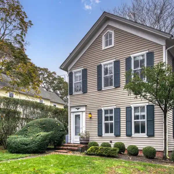 CLASSIC REFURBISHED TWO STORY SAG HARBOR HOME