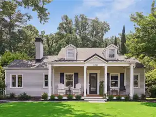 Charming Morningside Cottage