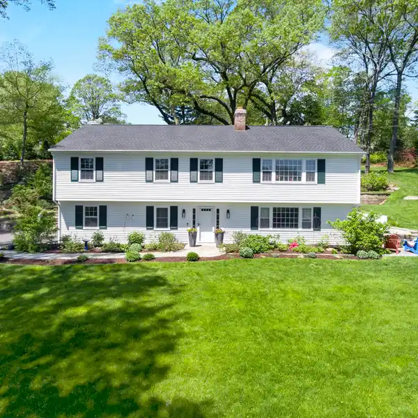 WELCOMING HOME ON A SOUGHT-AFTER CUL-DE-SAC