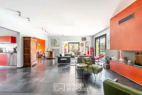 Spacious Retreat with Panoramic Countryside Views
