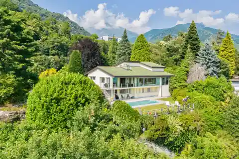 Elegant Villa with Panoramic Lake Views