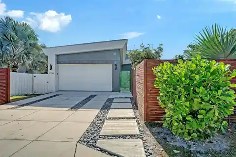 Contemporary Home with Loft and Expansive Lanai