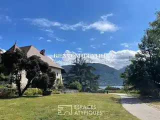 Architect-Designed Retreat with Mountain Views