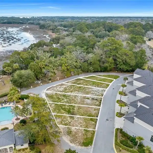 NEW TOWNHOME OPPORTUNITY IN HILTON HEAD PLANTATION