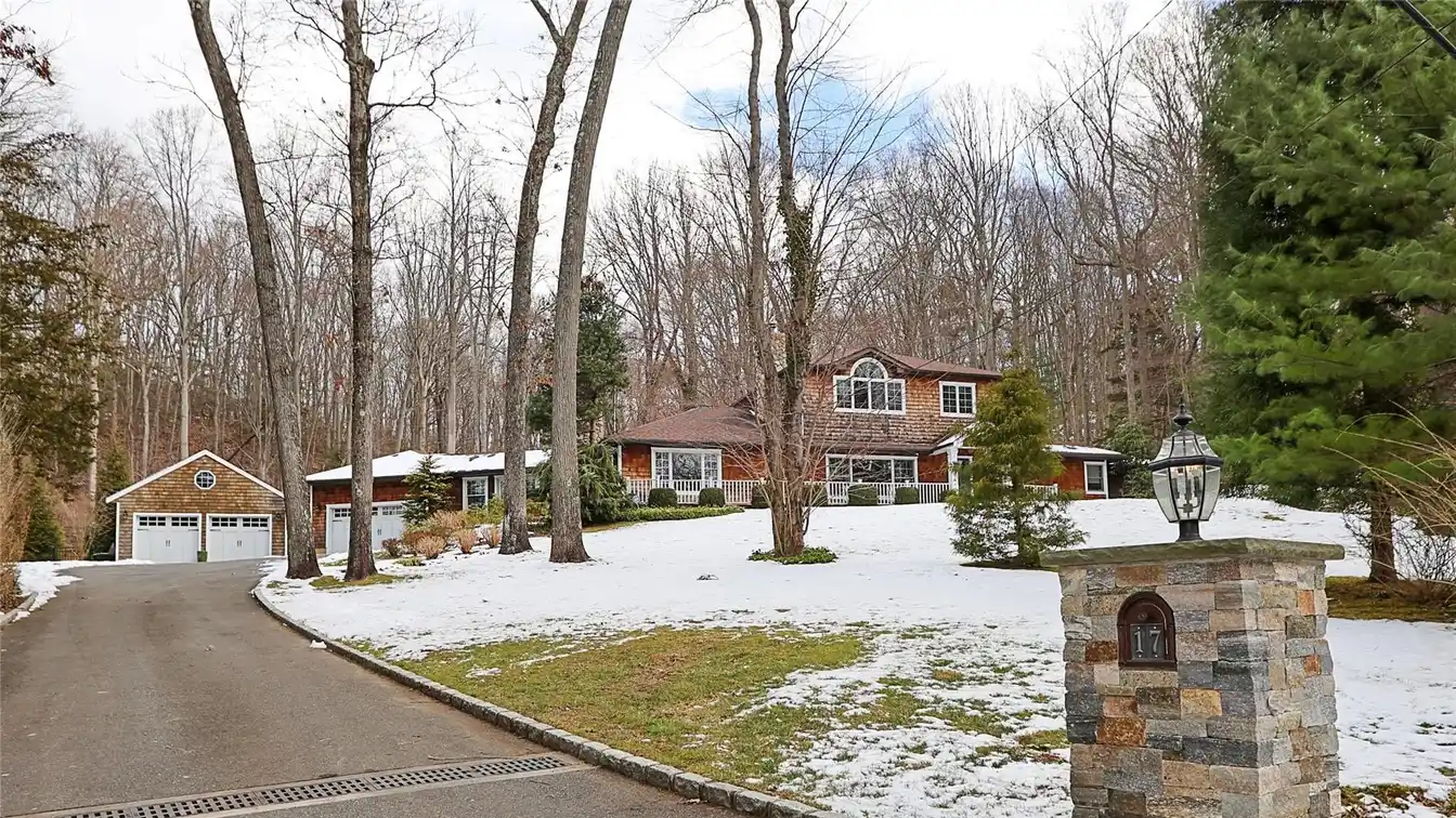 Expanded Ranch Home Combining Elegance and Modern Amenities