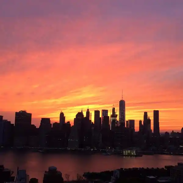 SPACIOUS HIGH FLOOR CORNER HOME