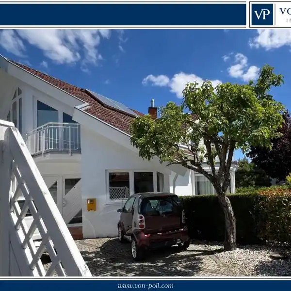 BEAUTIFUL DETACHED HOUSE WITH EXCEPTIONAL ARCHITECTURE