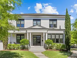 Gorgeous Newer Home on a Quiet Cul-de-sac