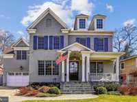 BEAUTIFULLY APPOINTED AND FULLY UPDATED HOME