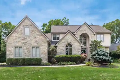 Lovely Retreat on a Serene Cul-de-sac