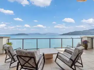 Luxury Penthouse Retreat