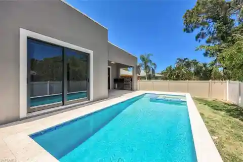 Elevated Modern Living