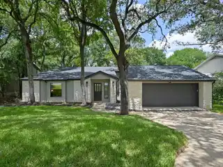 Beautifully Remodeled One-Story Home in Bee Cave Woods