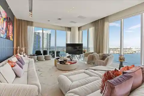 Exclusive Sky Residence on Popular Brickell Key Island
