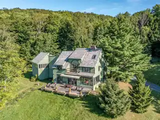 The Zenith of Stowe Properties