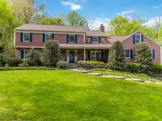Stately Colonial in Prestigious Rolling Hills