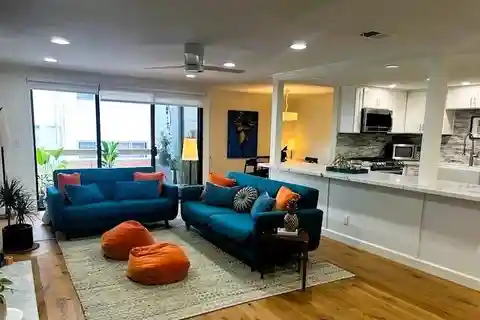 Spacious Coastal Condo Near Malaga Cove Plaza