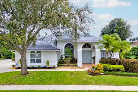 Gorgeous Residence on the Wanderers Golf Course