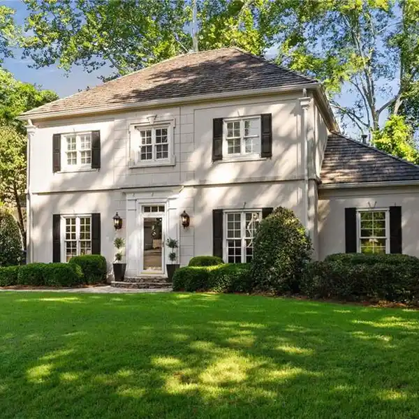 UPDATED HOME FULL OF CHARM AND CHARACTER