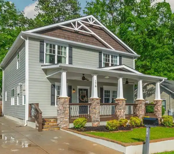 THE PERFECT TURN-KEY HOME