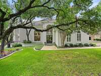 RARE TURNKEY OPPORTUNITY IN WESTLAKE