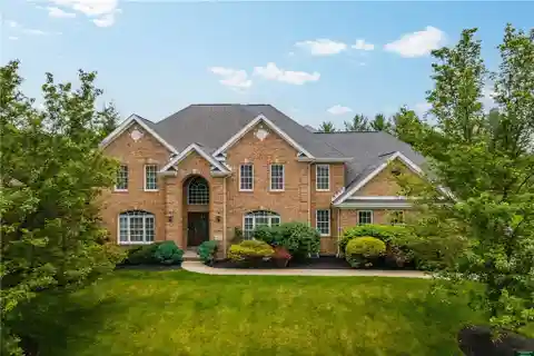 Grand Living with Entertainer’s Lower Level