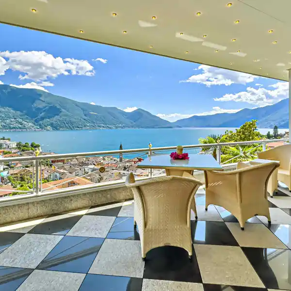 ELEGANCE IN AN EXCLUSIVE LOCATION