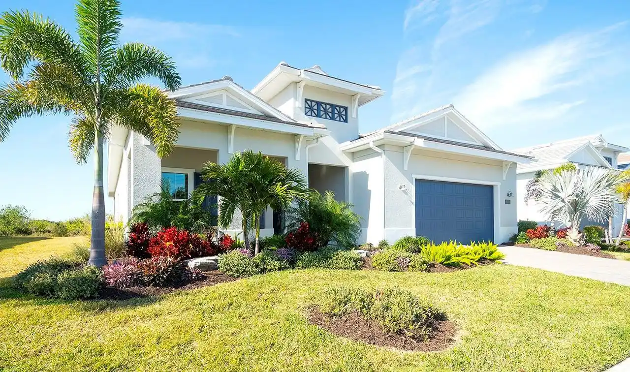 Exceptional Residence on an Oversized Lot