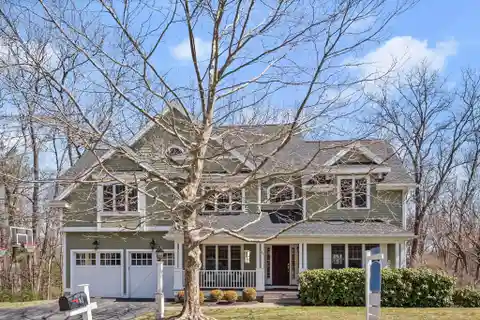 Inviting Home on a Coveted Cul-de-sac