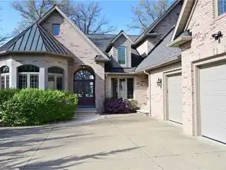 Turnkey Home with Timeless Elegance