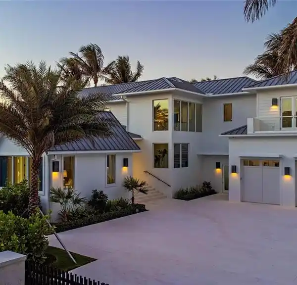 INCREDIBLE GULF-FRONT MASTERPIECE