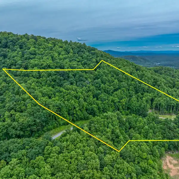 14.98-ACRE MOUNTAINSIDE ESTATE