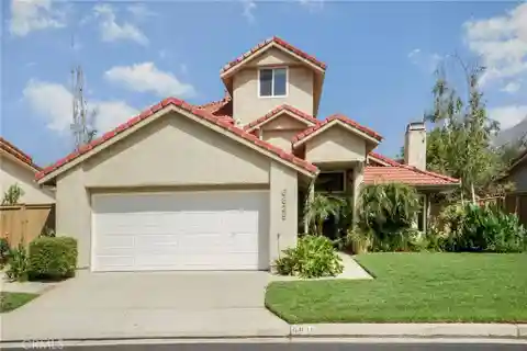 Beautifully Upgraded Home on a Private Cul-De-Sac