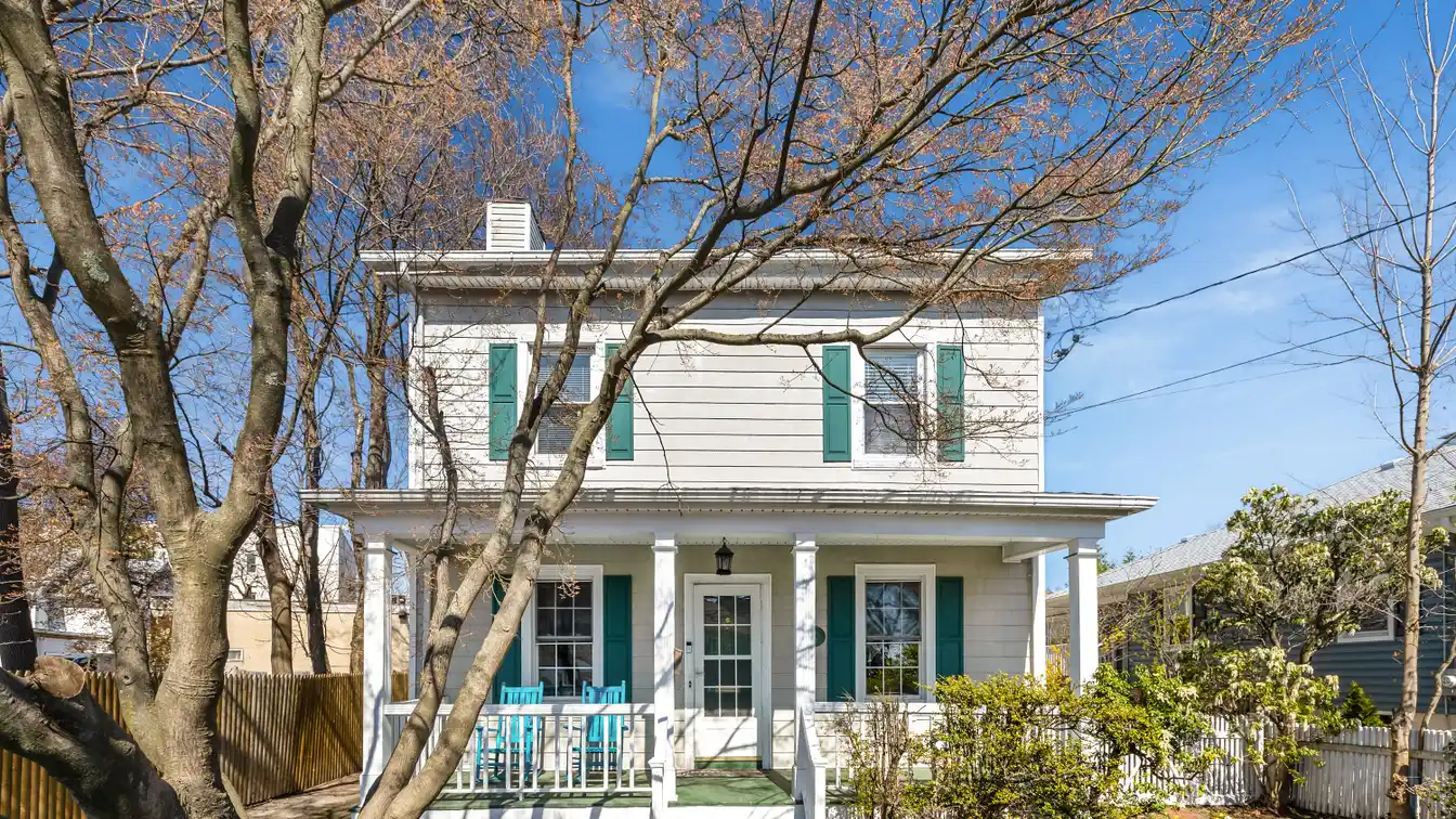 Urban Convenience with Suburban Charm